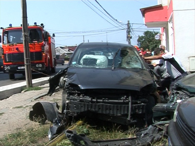 Foto accident Tautii de Sus (c) eMaramures.ro