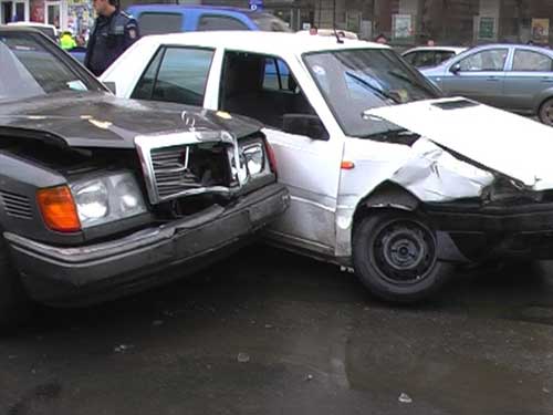 Foto accident CEC Baia Mare (c) eMaramures.ro