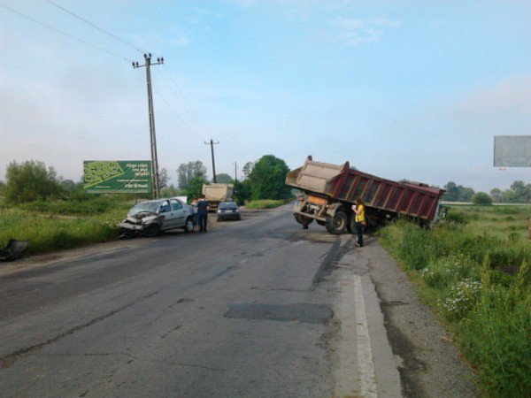 Foto: accident Lapusel (c) eMaramures.ro