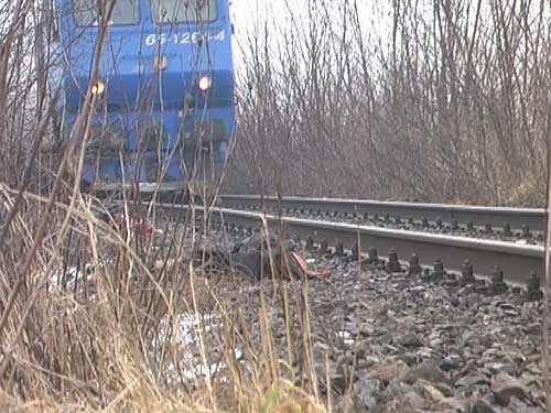 Foto accident - barbat taiat de tren