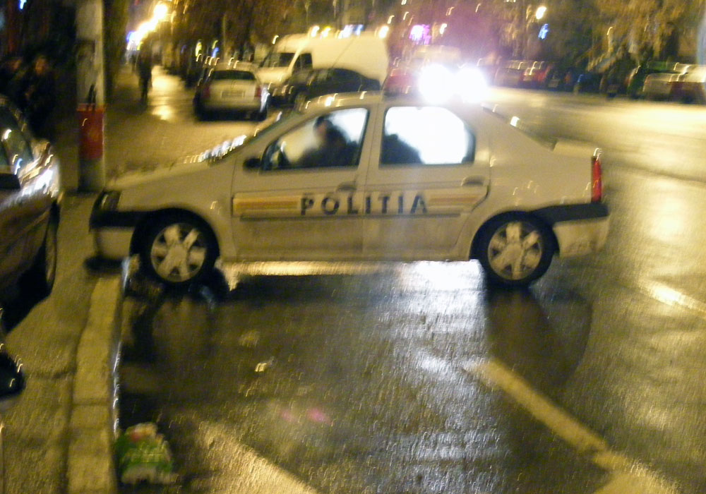 Masina de politie la fata locului (c) eMM.ro