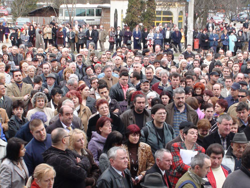 Foto miting Cristian Anghel (c) eMM.ro