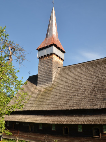 Foto Biserica monument-istoric din Hoteni (c) Lucian Petru Goja