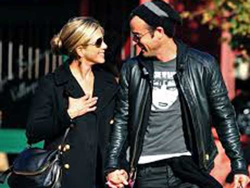 Jennifer Anniston Justin Theroux (c)astrostyle.com