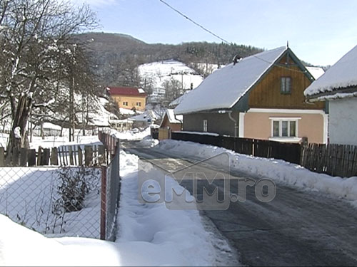 Foto: case Firiza (c) eMaramures.ro