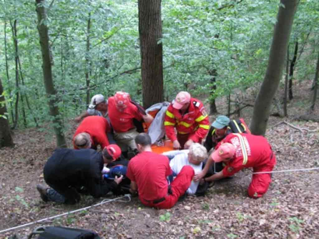 Foto Salvamont - actiune salvare Valea Borcutului