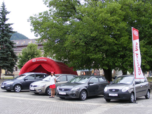 Foto: Caravana Kia Motors Baia Mare (c) eMaramures.ro