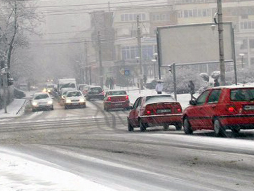 Trafic in conditii de iarna (c) eMM.ro